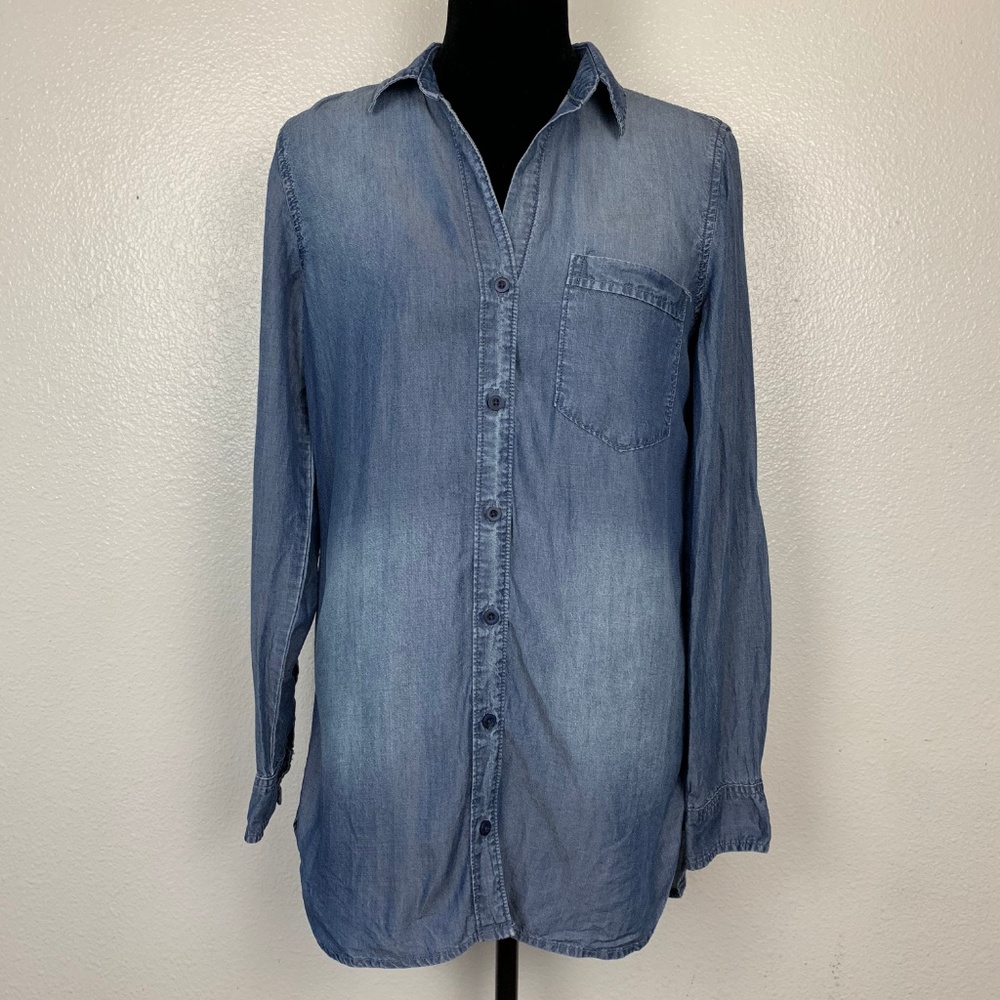 Cloth & Stone Button Down Chambray Blouse Top